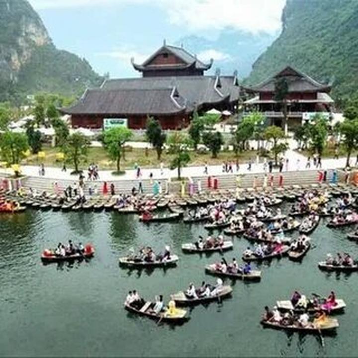 Chuyên gia Hotspot Matrix phân tích: Mua váy hoa mà không biết 4 và marketing video